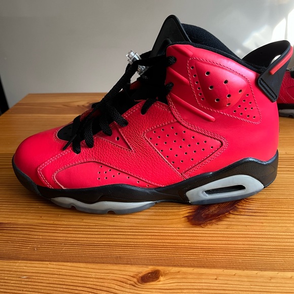 Size 9 Jordon 6 Infrared 23 - Condition 8.5/10 - Picture 6 of 9